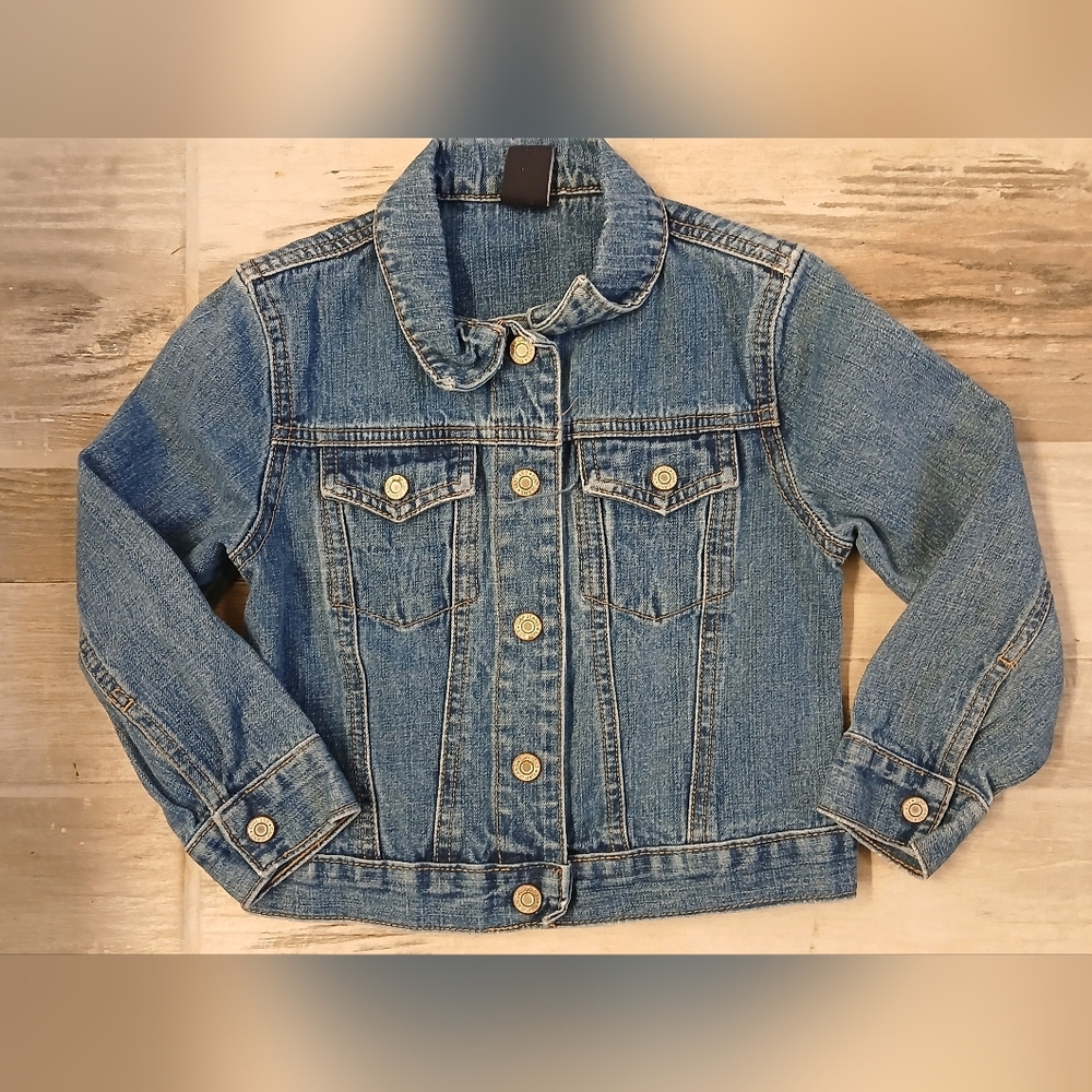 Gap Kids Blue Denim Jacket – Size XS (4–5)